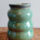 Vase-chenille-vert -craquelé